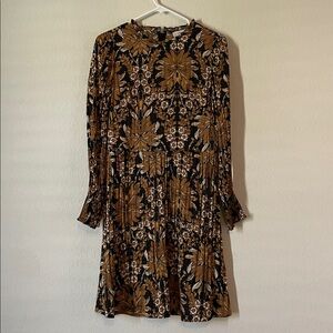 Chic Long Sleeve Floral Dress in Black and Brown